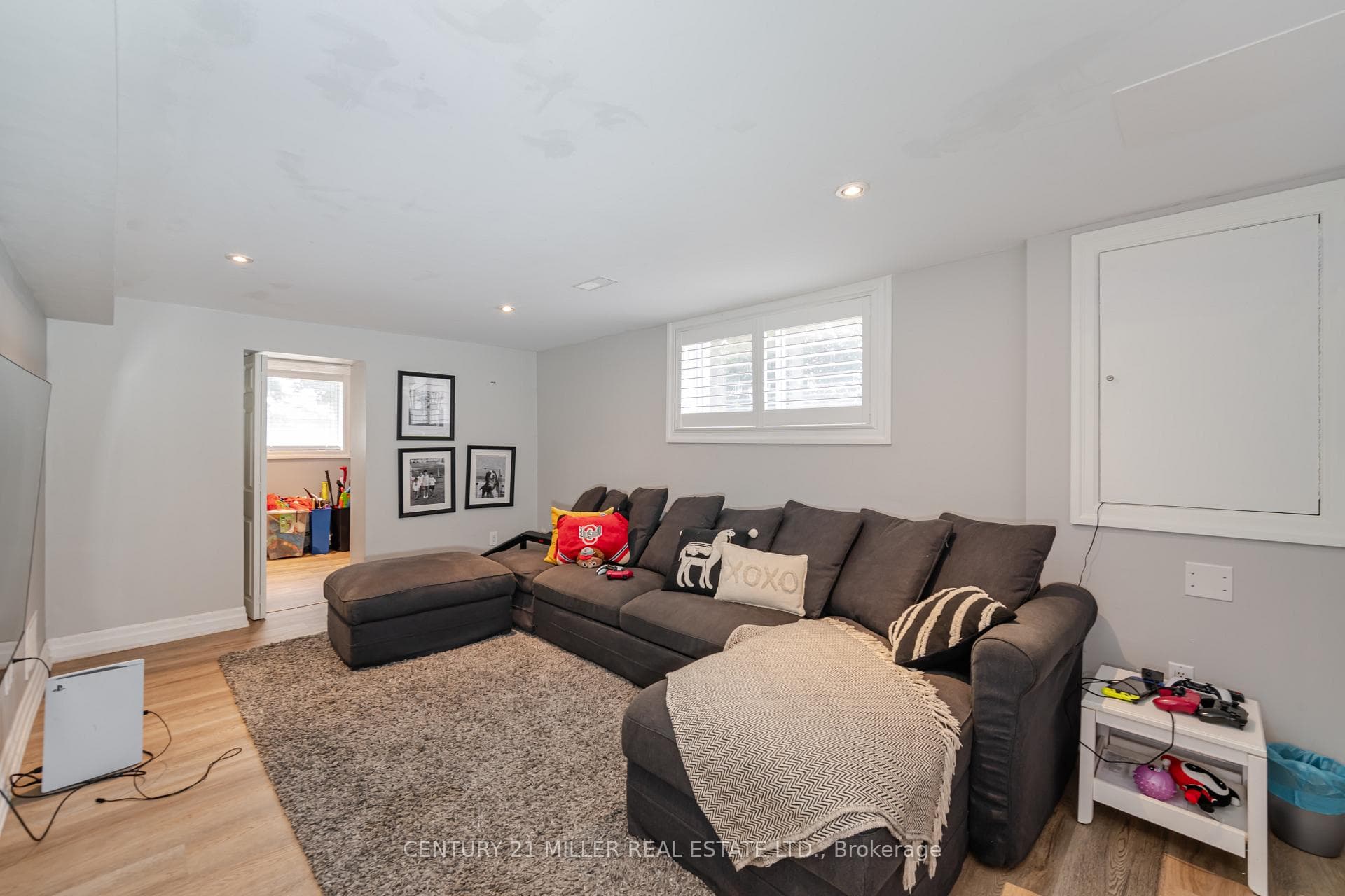 1316 Humphreys Crescent photo 28