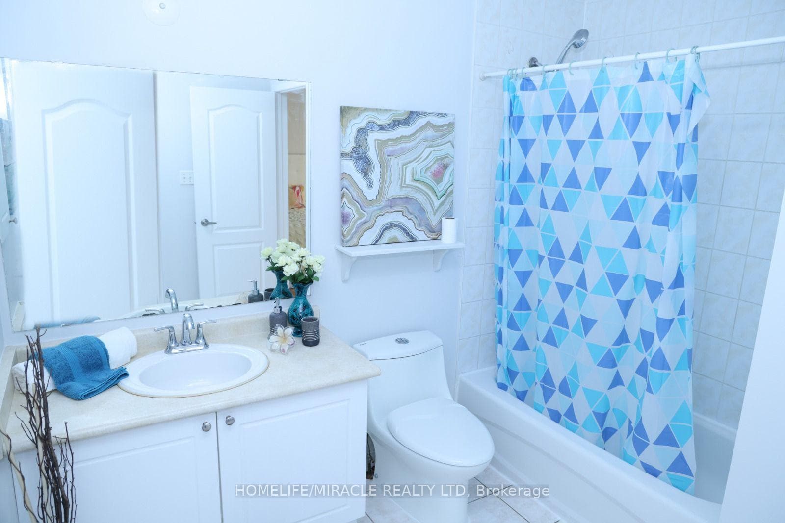 42 Farthingale Crescent photo 25