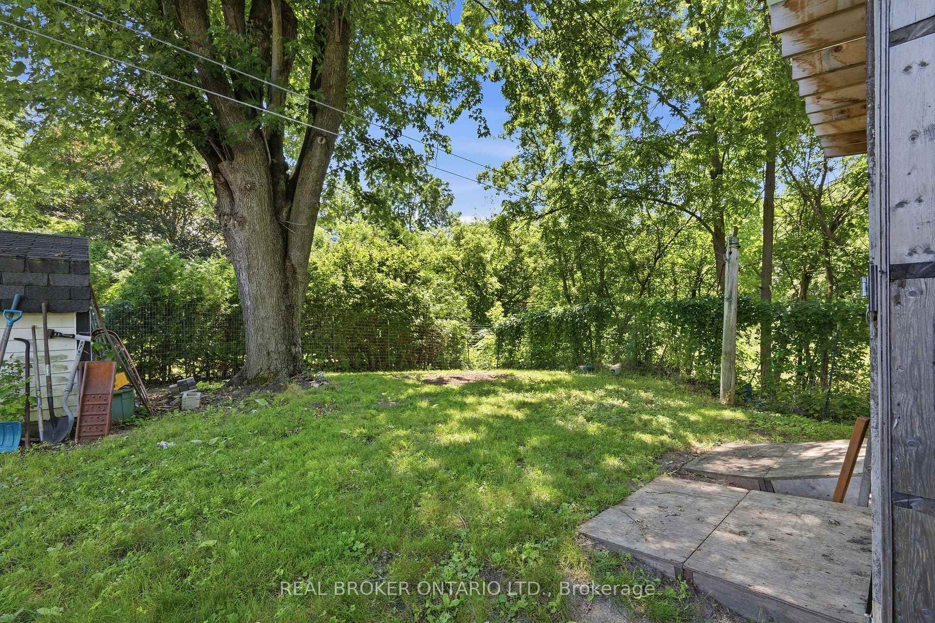 110 Hagan Street photo 43