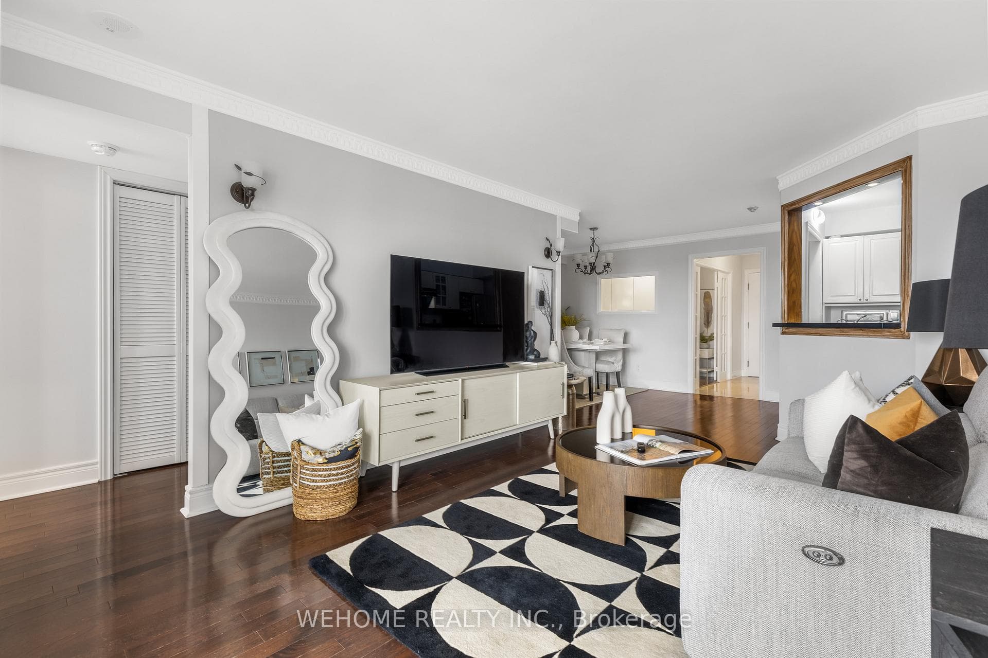5418 Yonge Street Unit 1807 photo 2