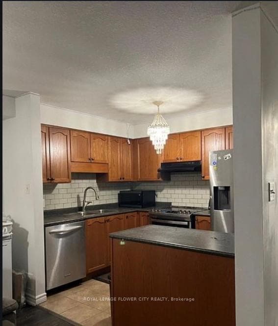 64 Rockcliffe Drive photo 9