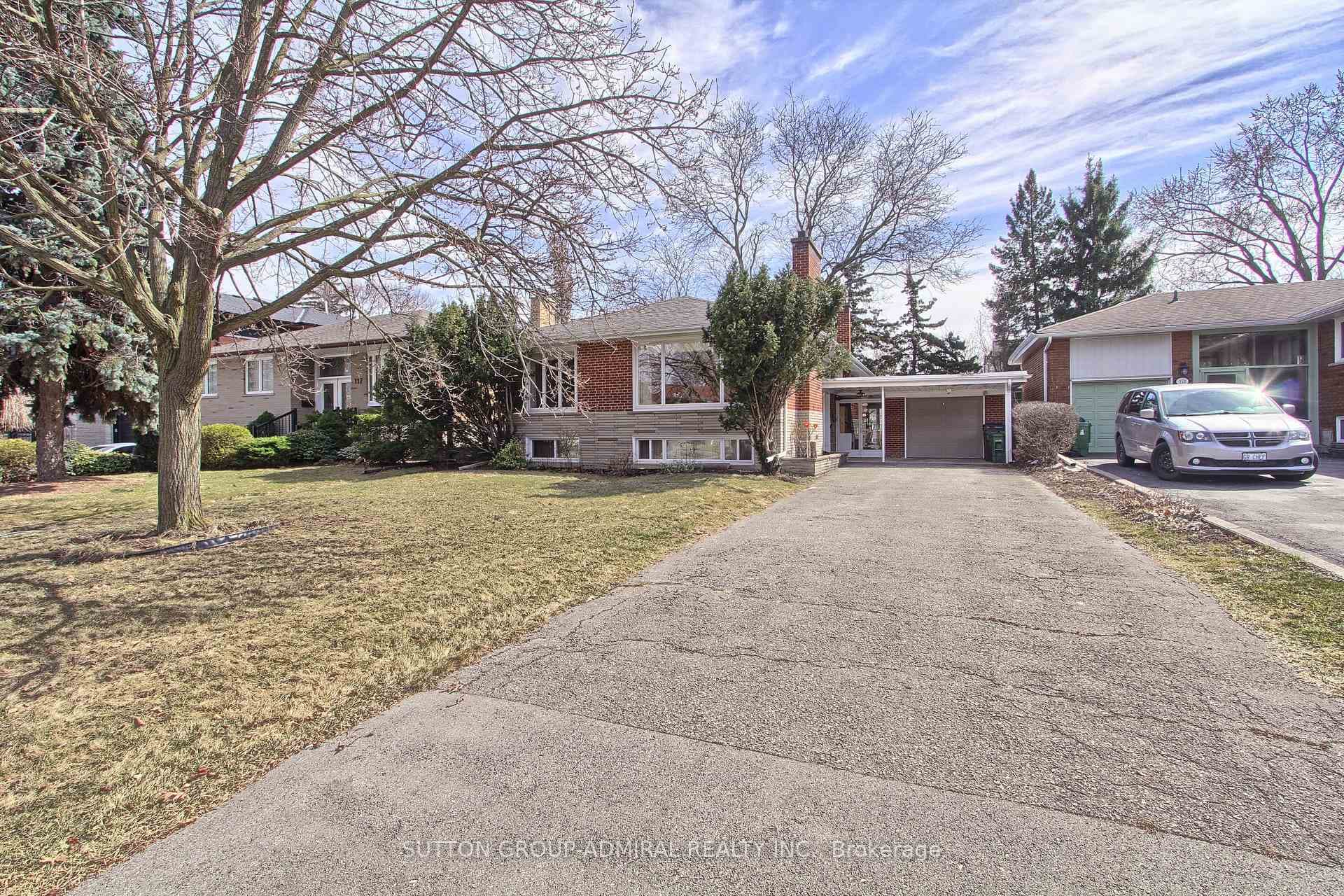 119 Betty Ann Drive photo 1