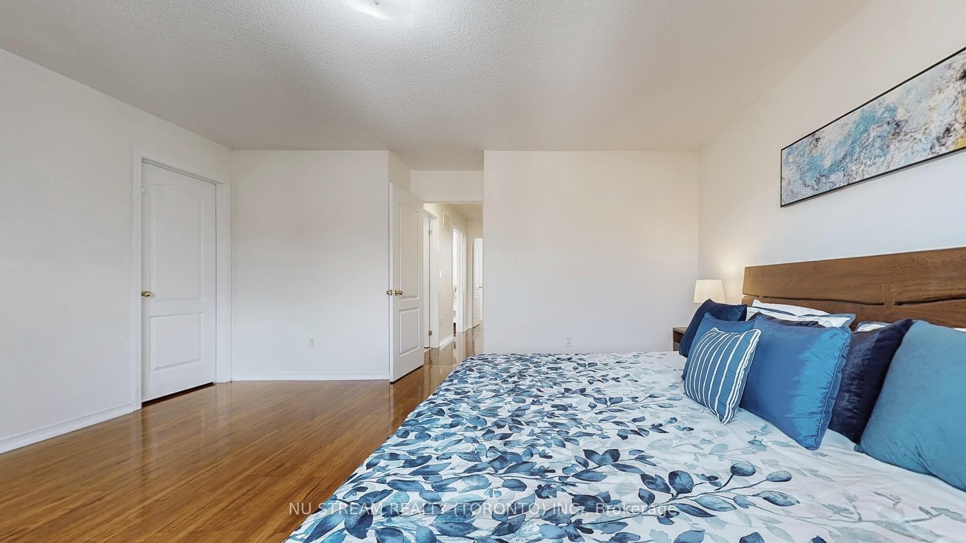 29 Todman Lane photo 21