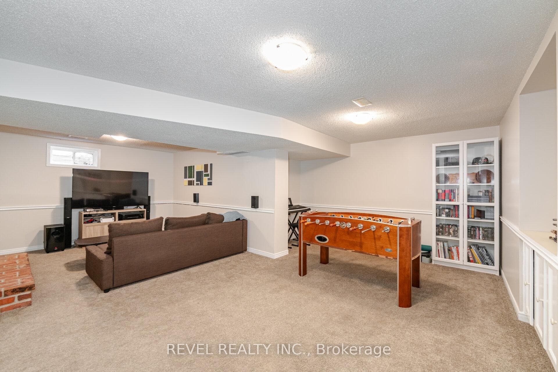 49 Rexford Drive photo 22