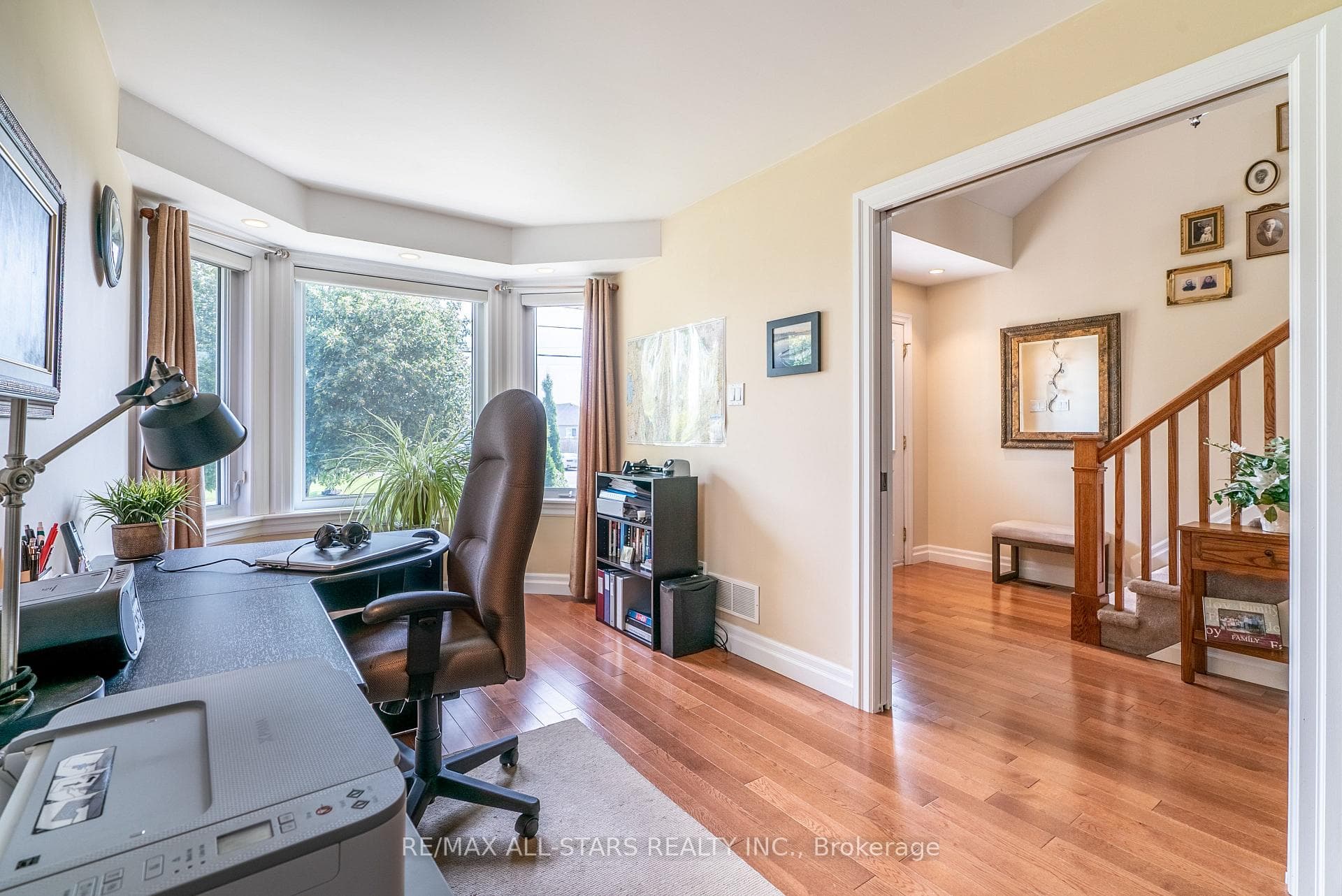 101 ADELAIDE Street photo 7