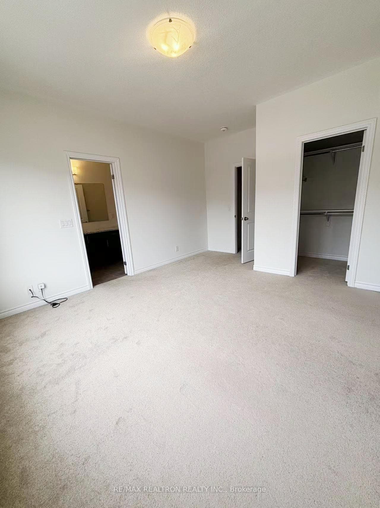 58 Harvey Bunker Crescent photo 9