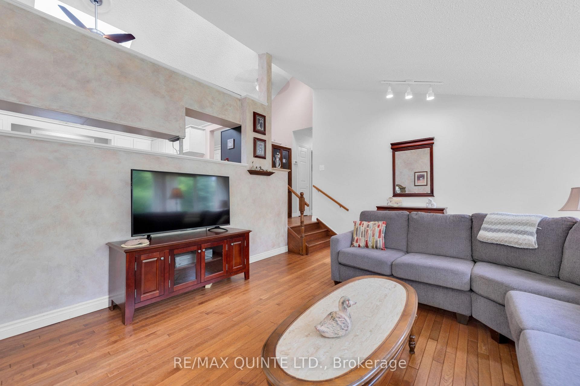 226 Boulton Road photo 10