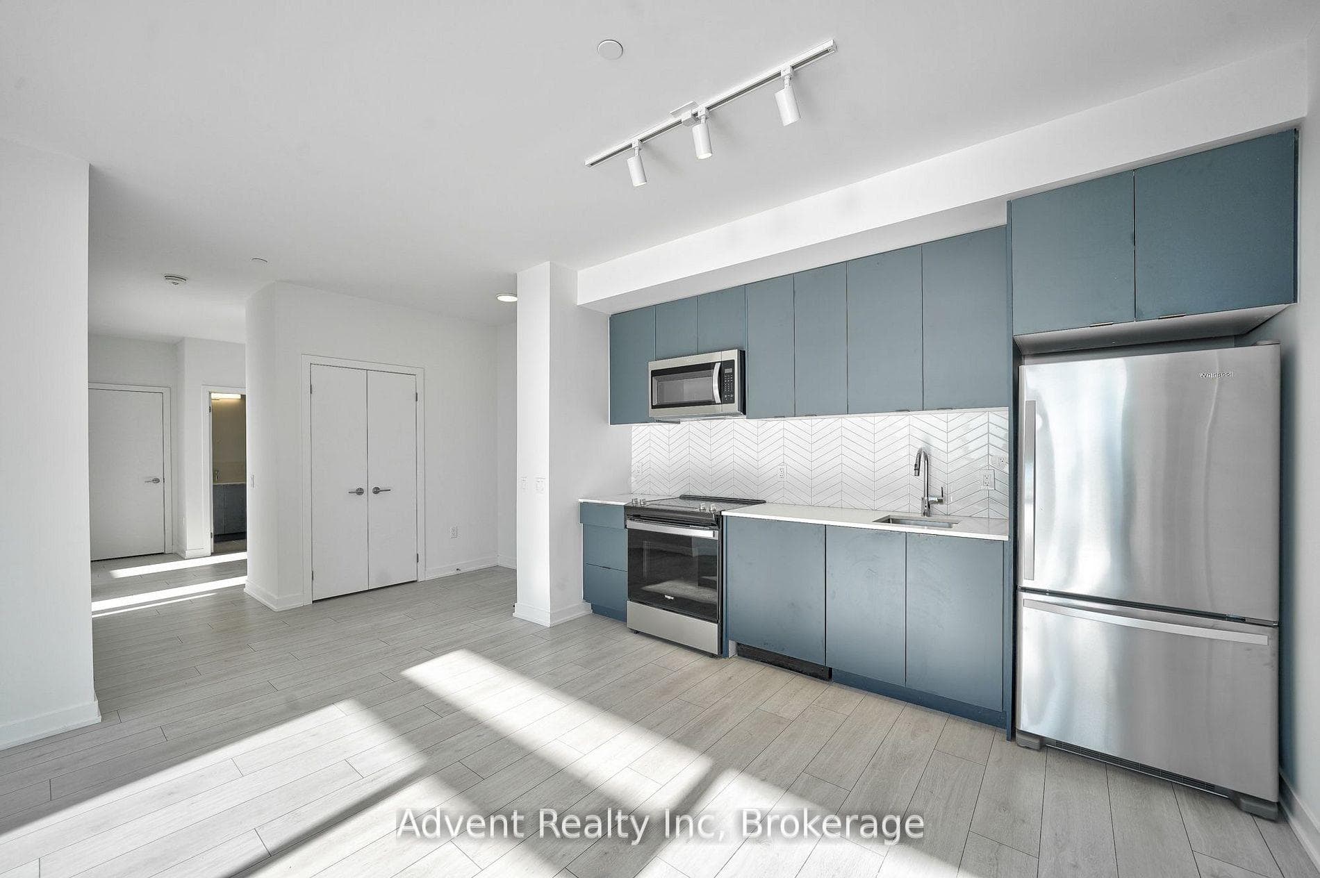 1606 Charles Street Unit PH1803 photo 10