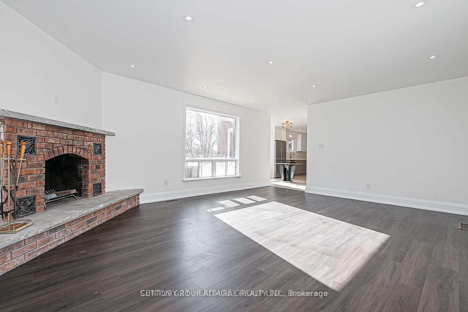 219 Harris Avenue photo 6