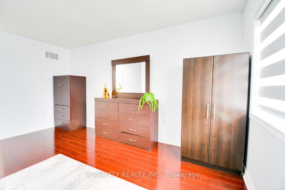 12 Dewridge Court photo 17