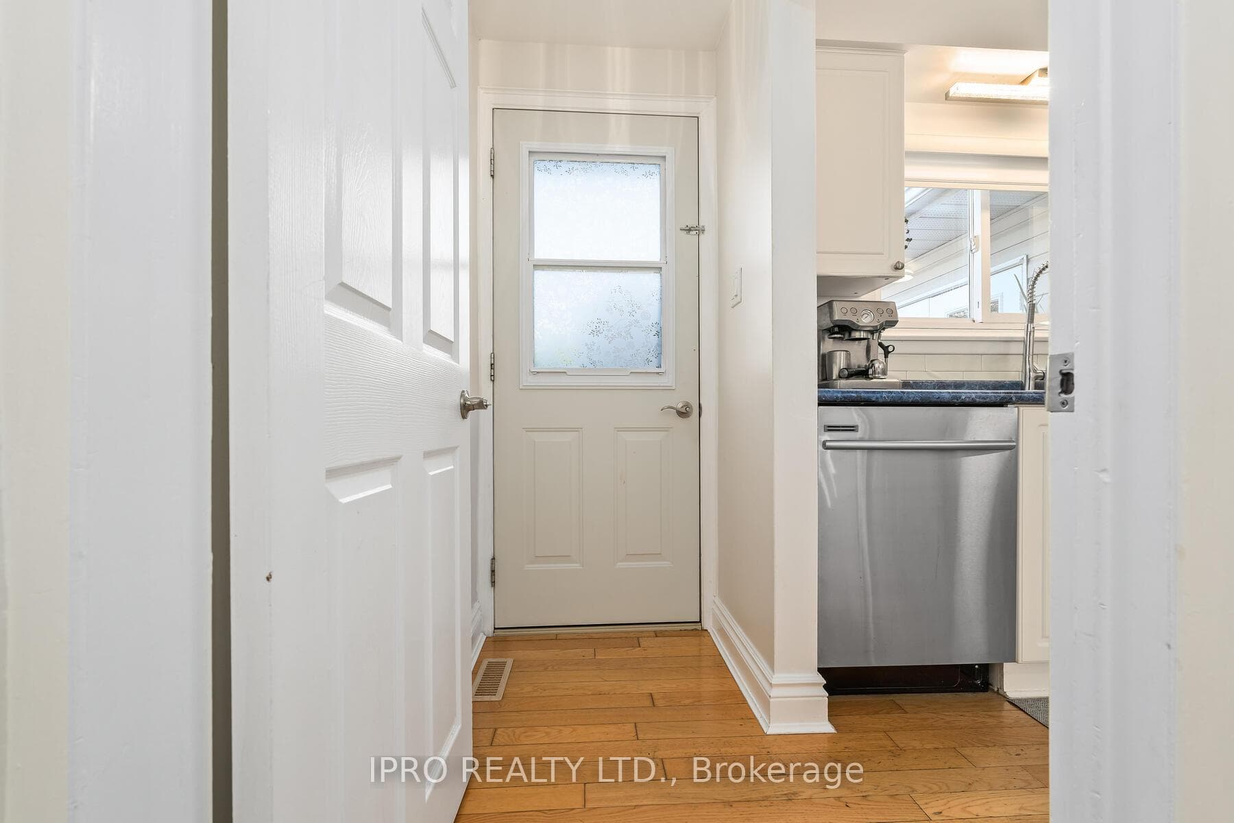 43 Lorne Scots Drive photo 14