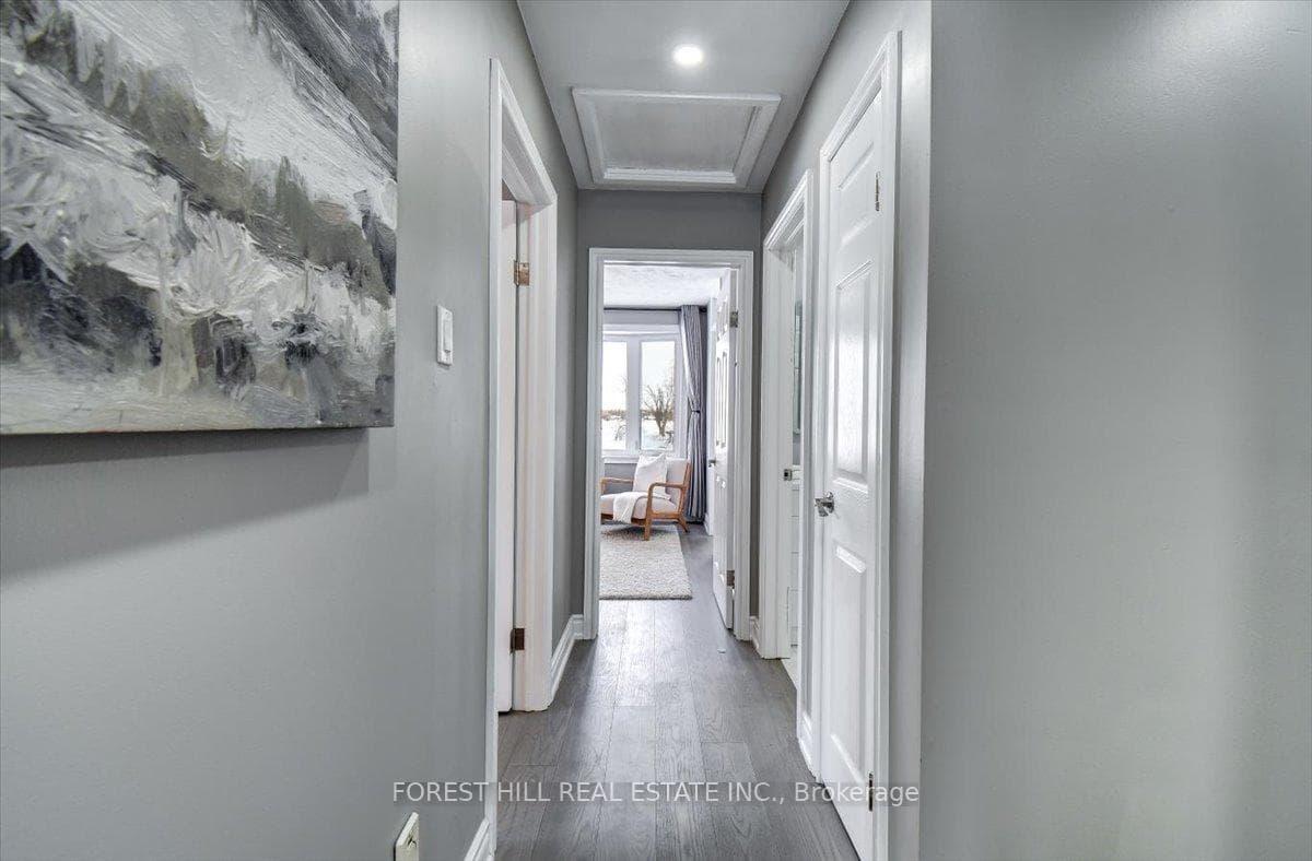 1143 Connaught Drive photo 24