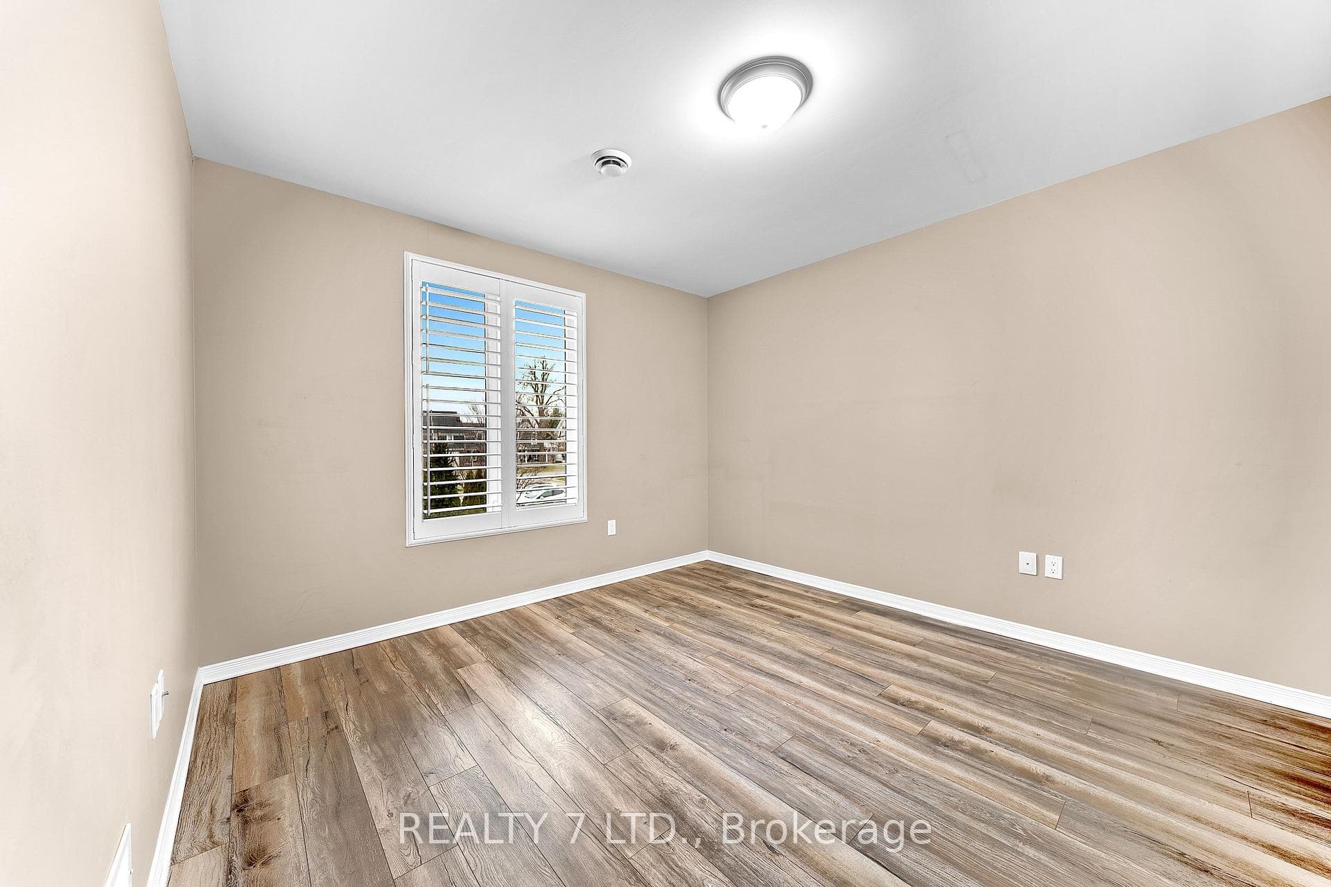 16 Sullivan Avenue Unit 209 photo 16