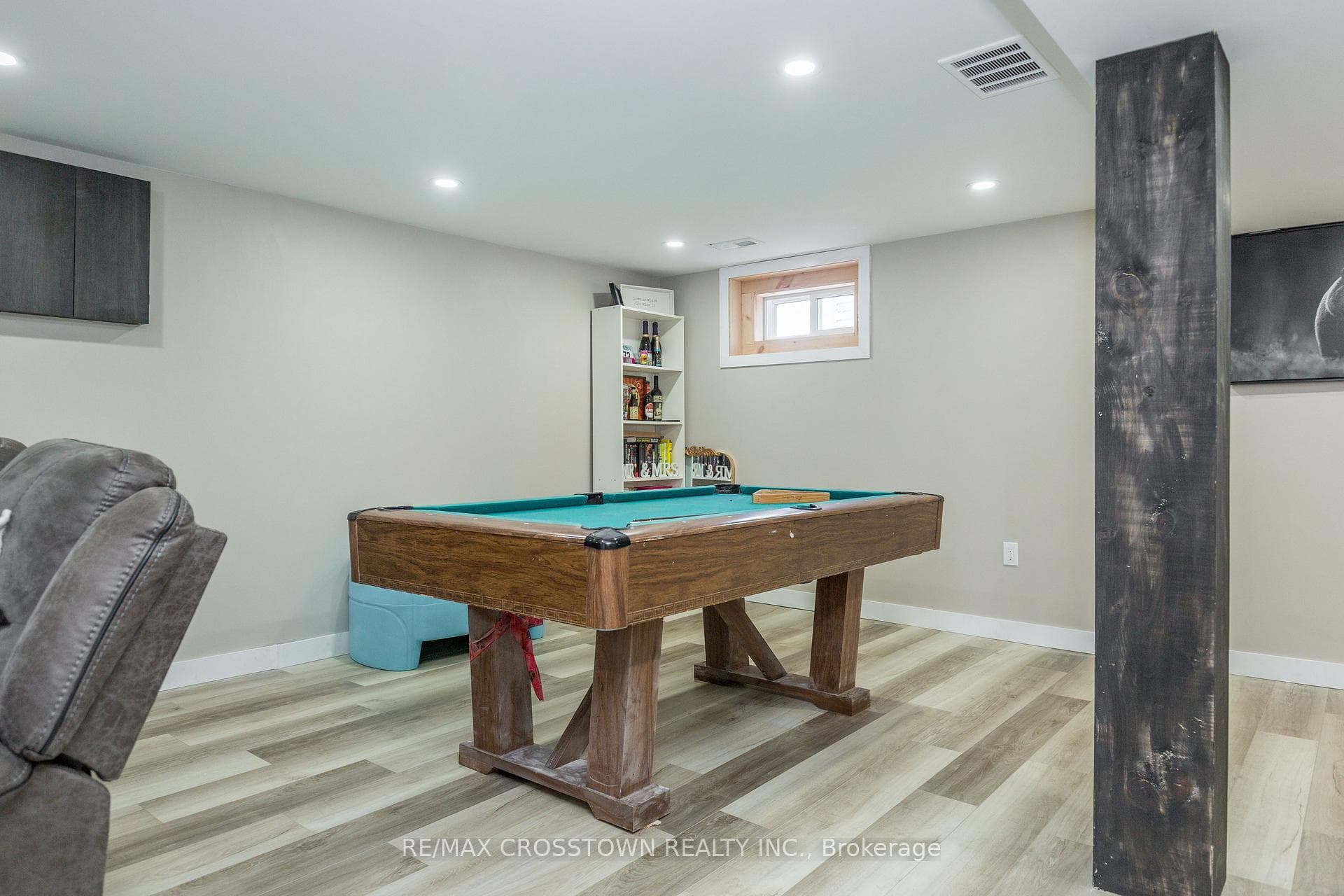 281 Elizabeth Street photo 23