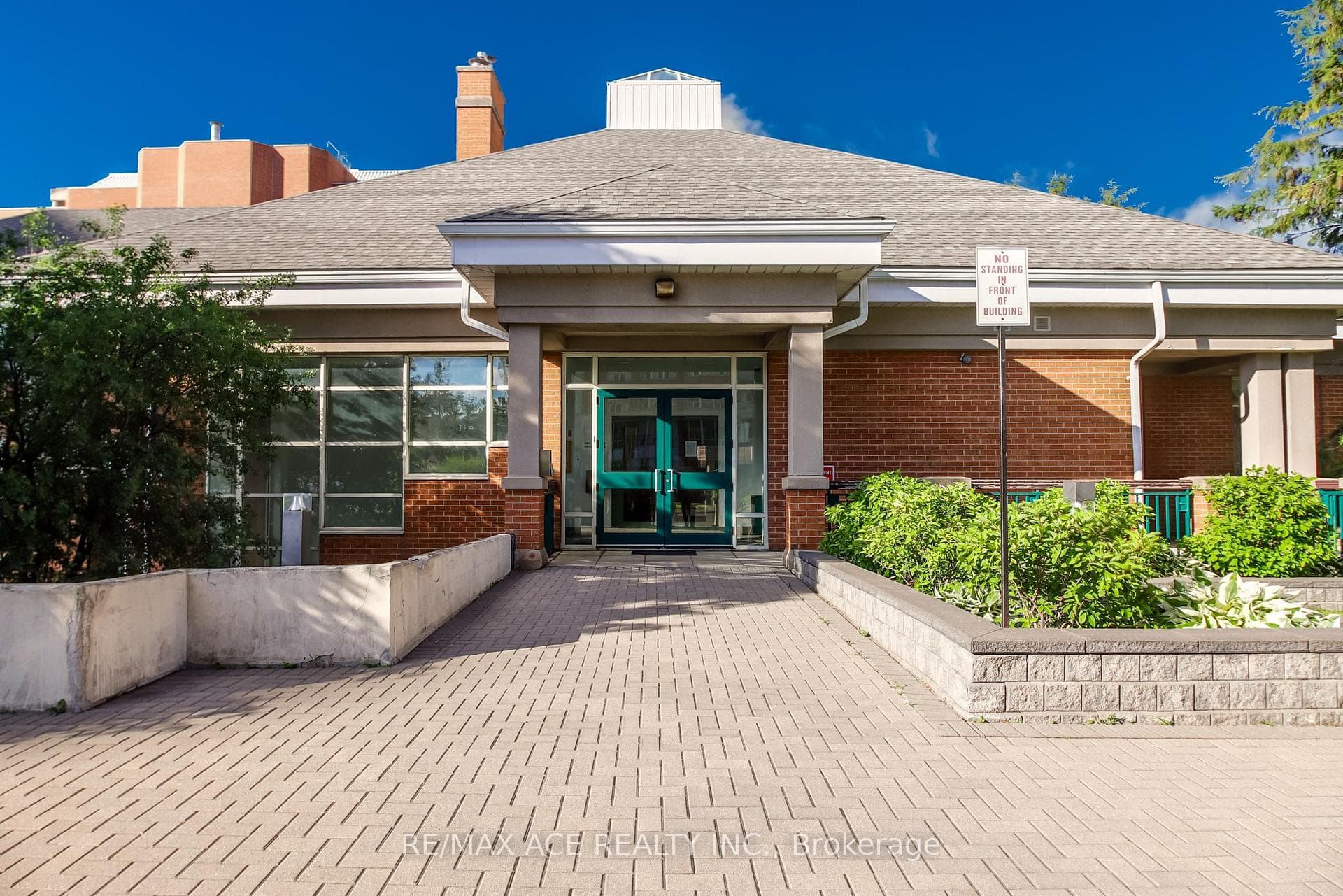 480 Mclevin Avenue Unit 314 photo 43