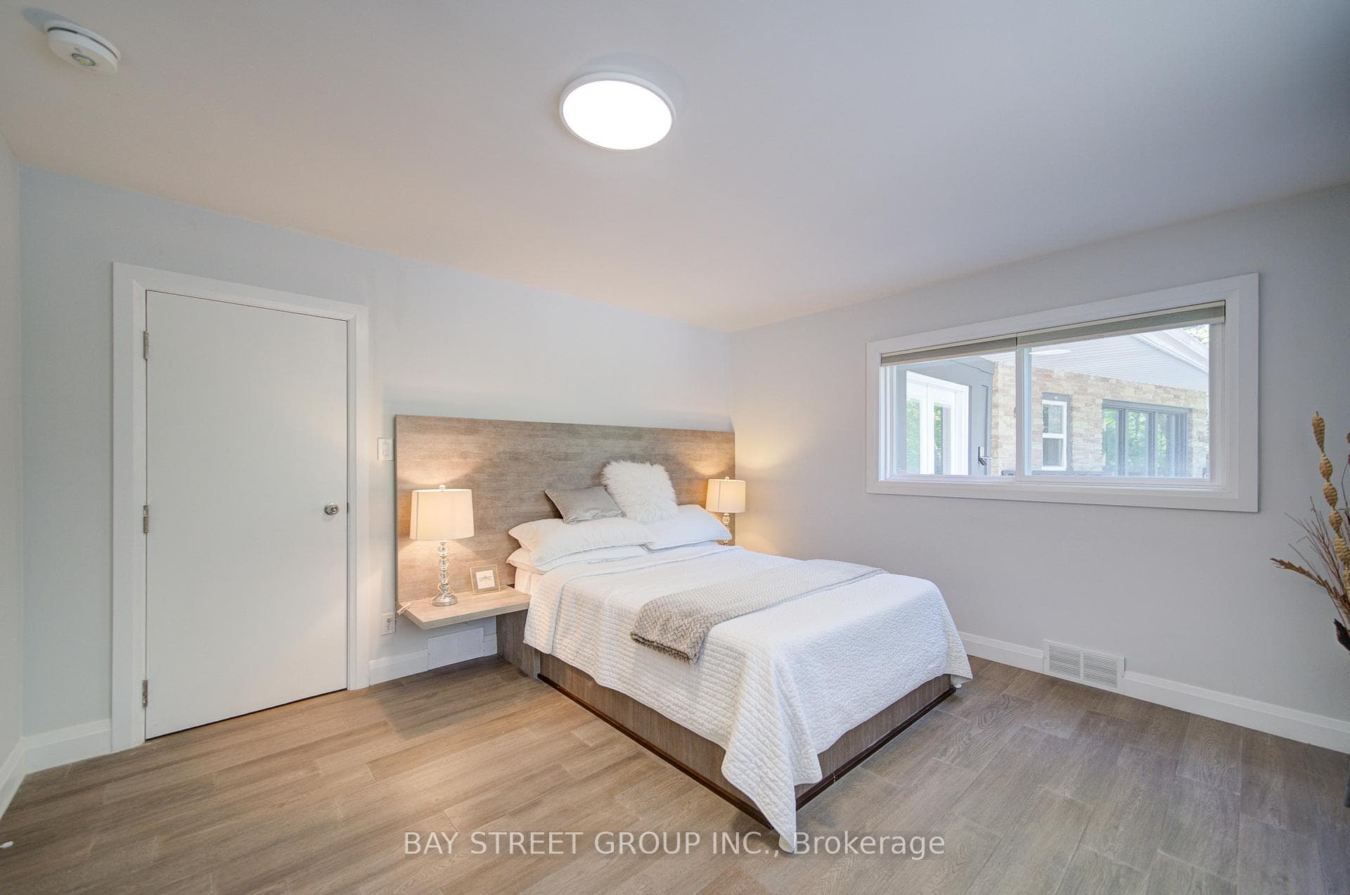 14874 Niagara River Parkway photo 27