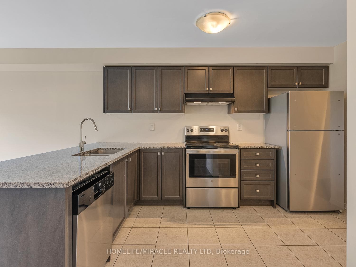 278 BEDROCK Drive photo 10