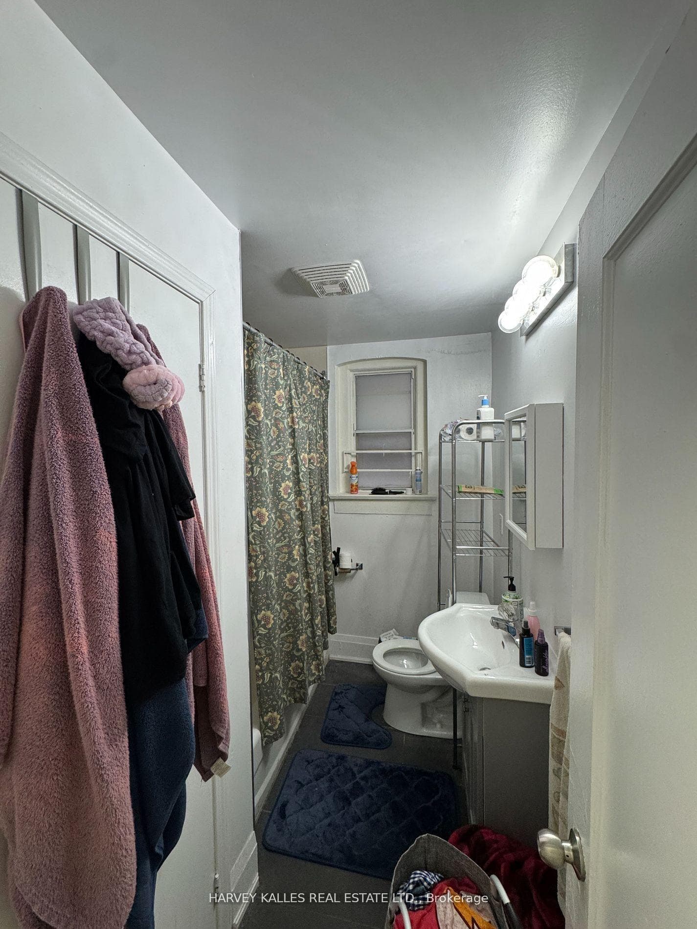 1065 Bathurst Street Unit 2 photo 5