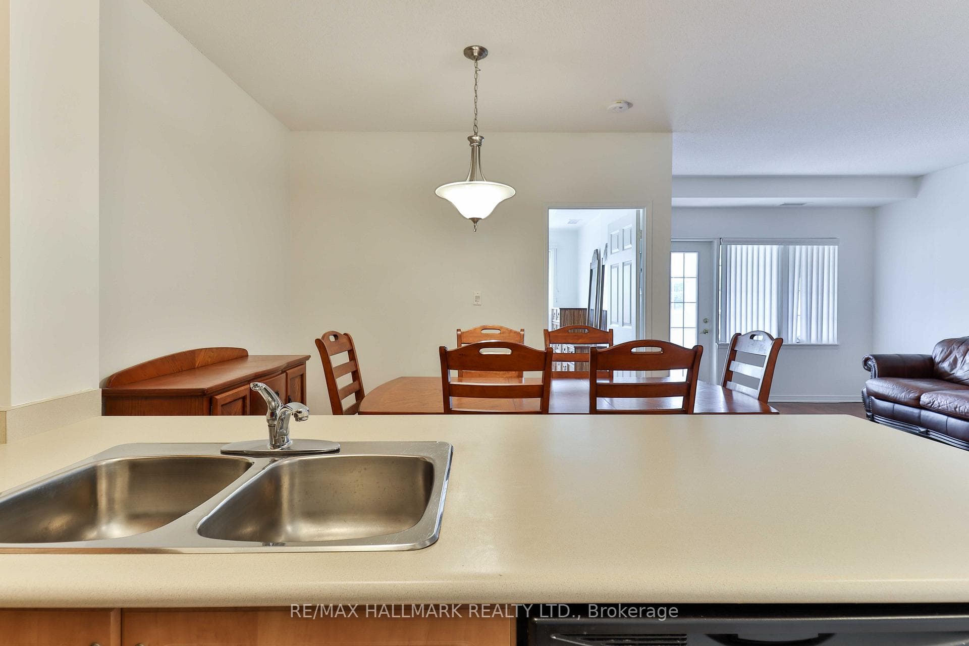 9451 Jane Street Unit 207 photo 13