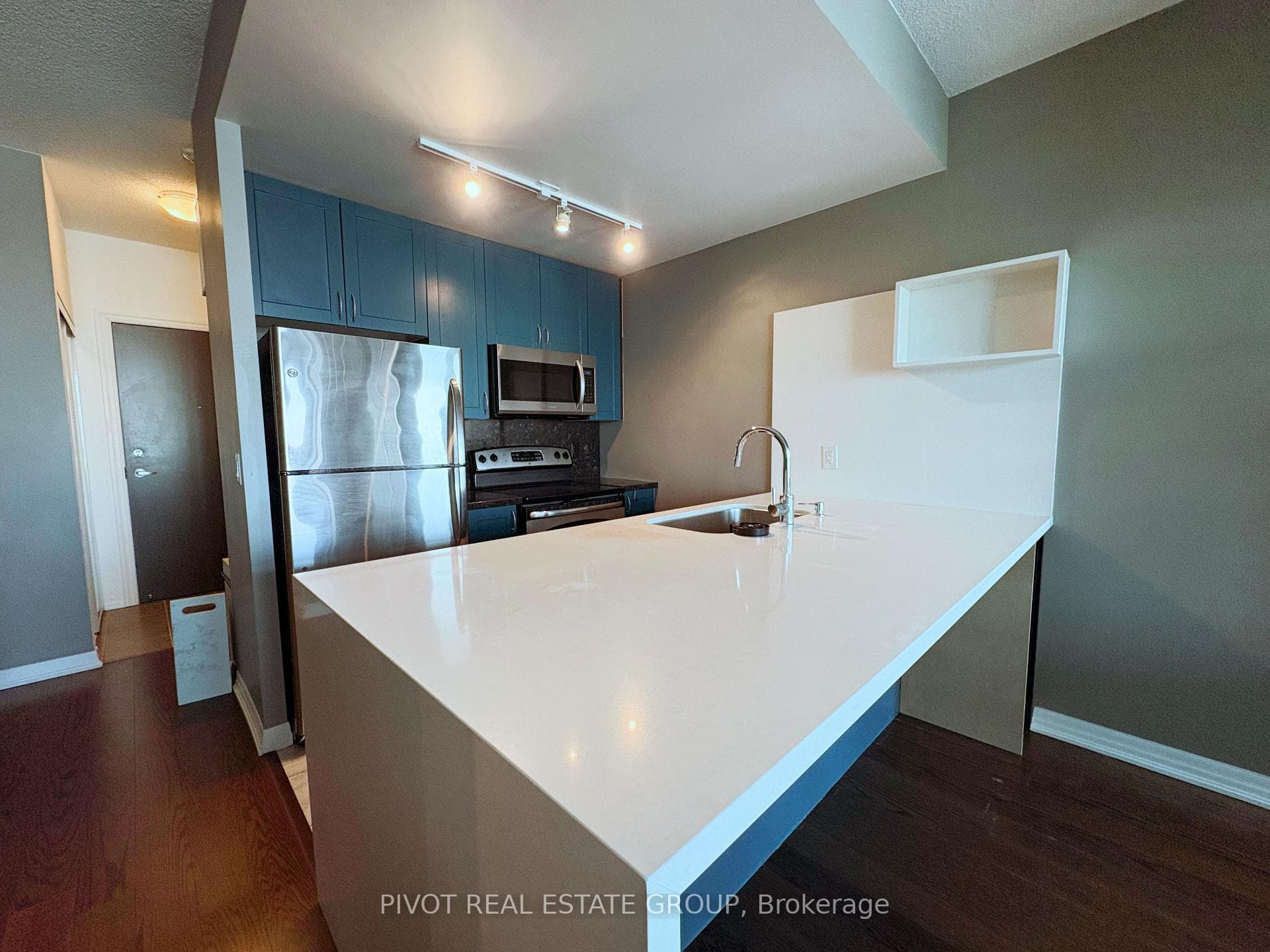 223 Webb Drive Unit 1503 photo 9