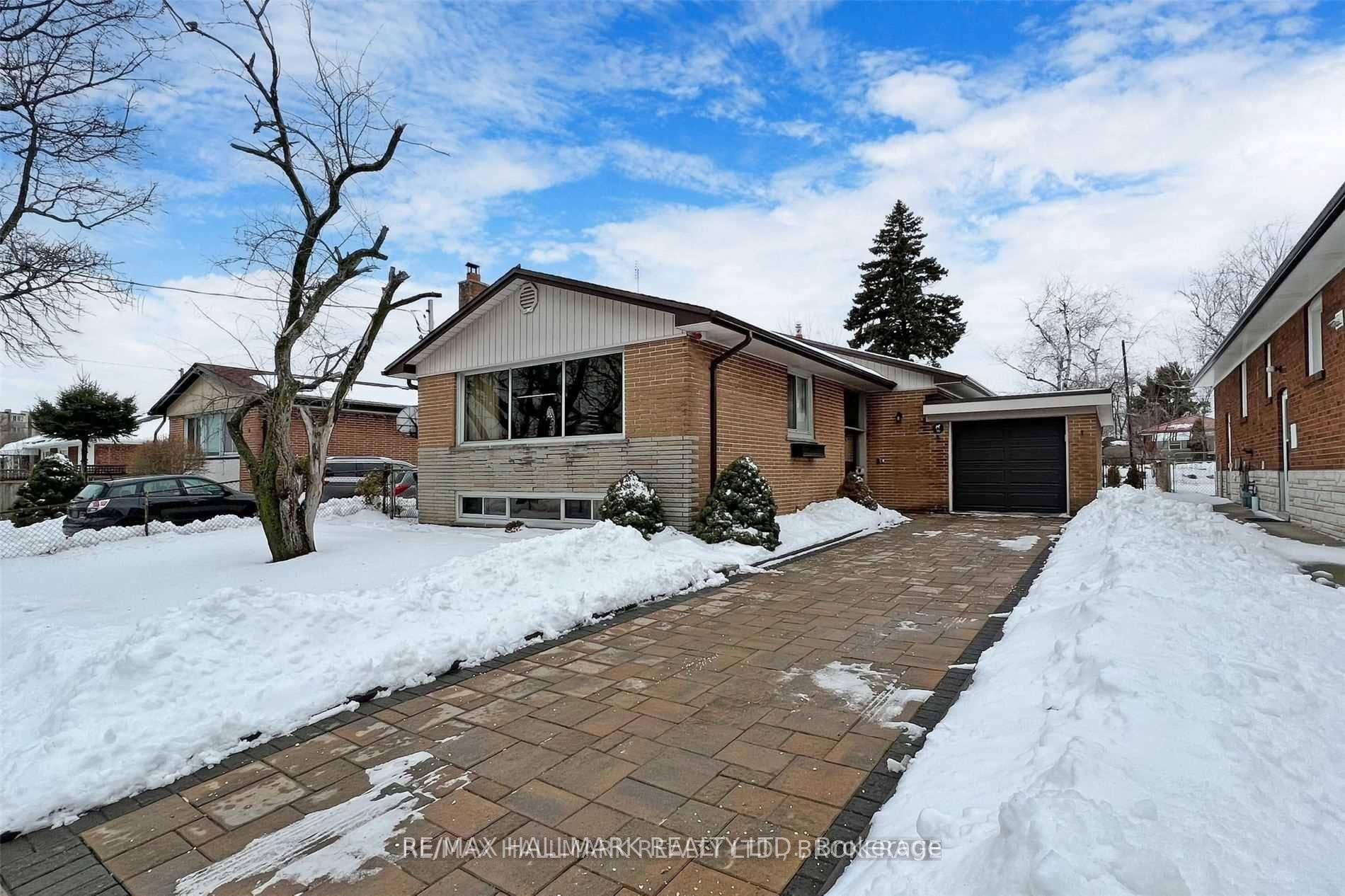 36 Willamere Drive photo 1