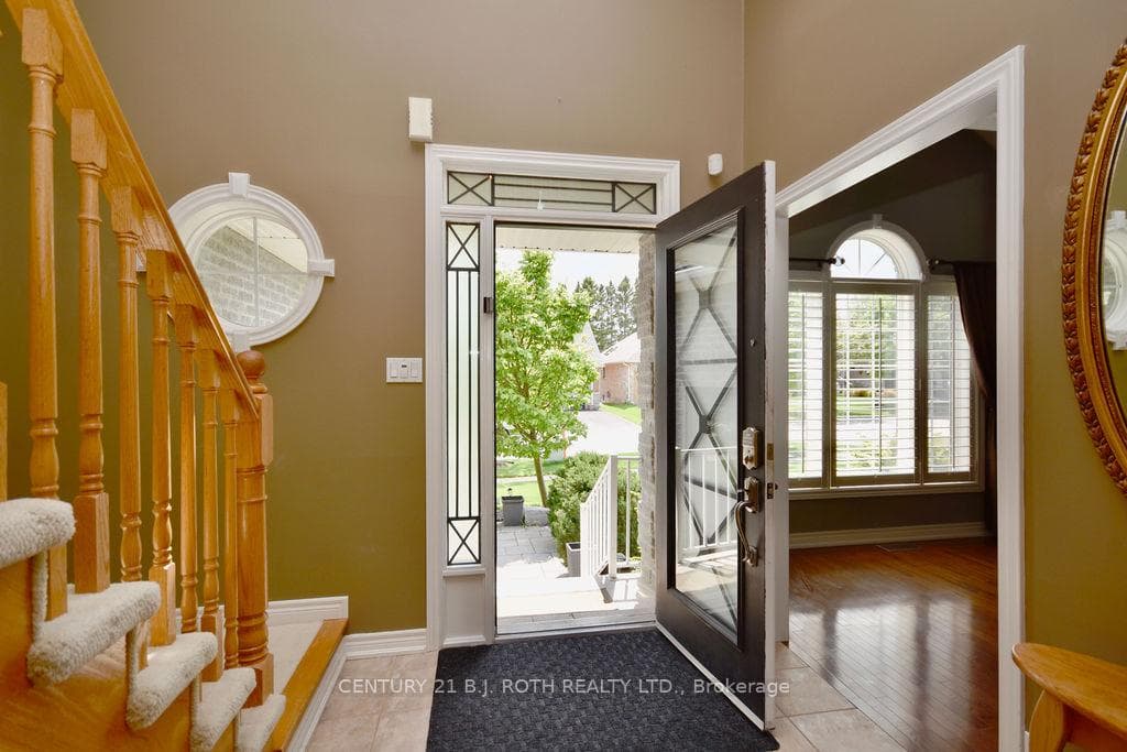 74 Gardiner Drive photo 4