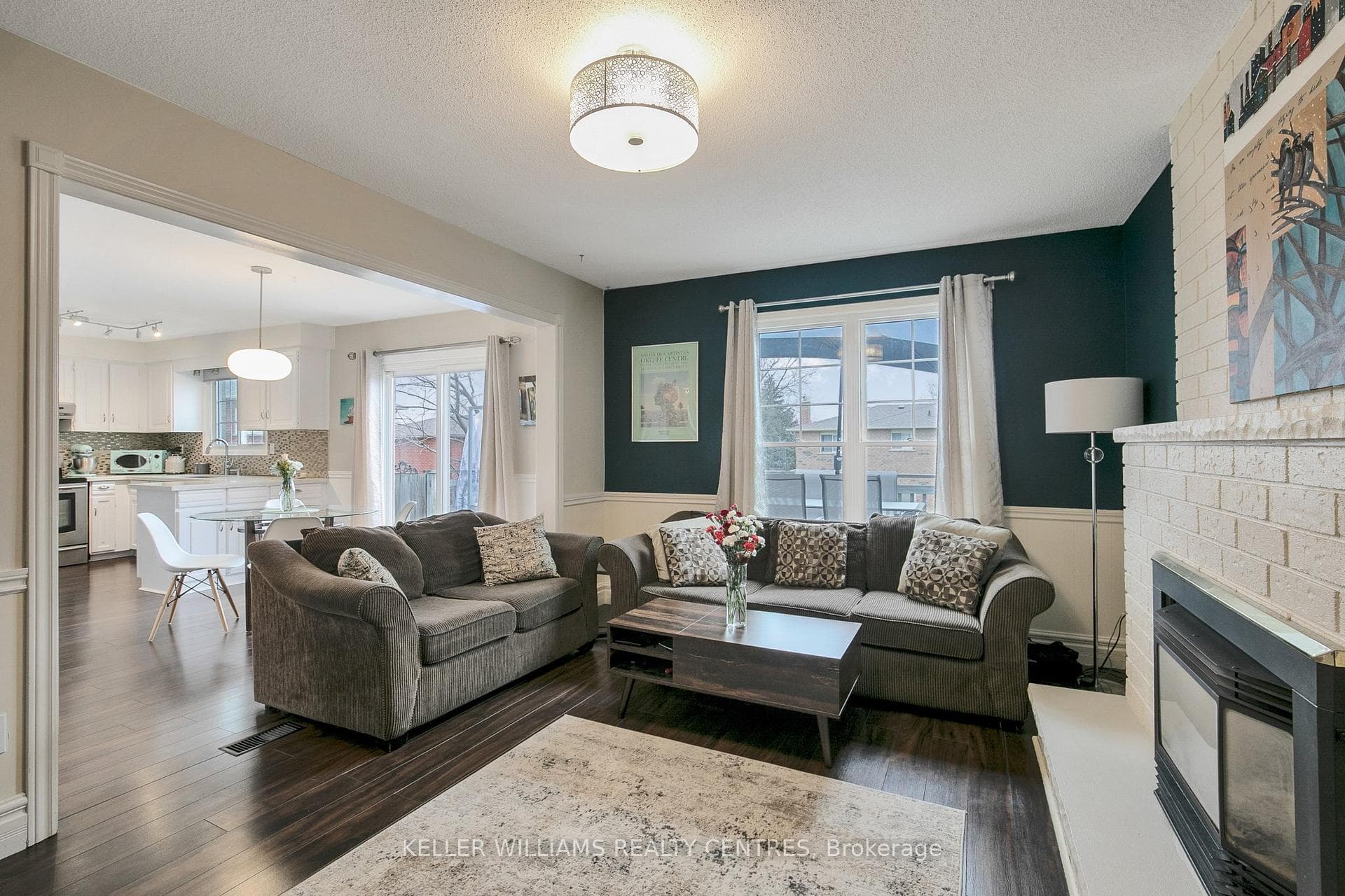 237 Osmond Crescent photo 6