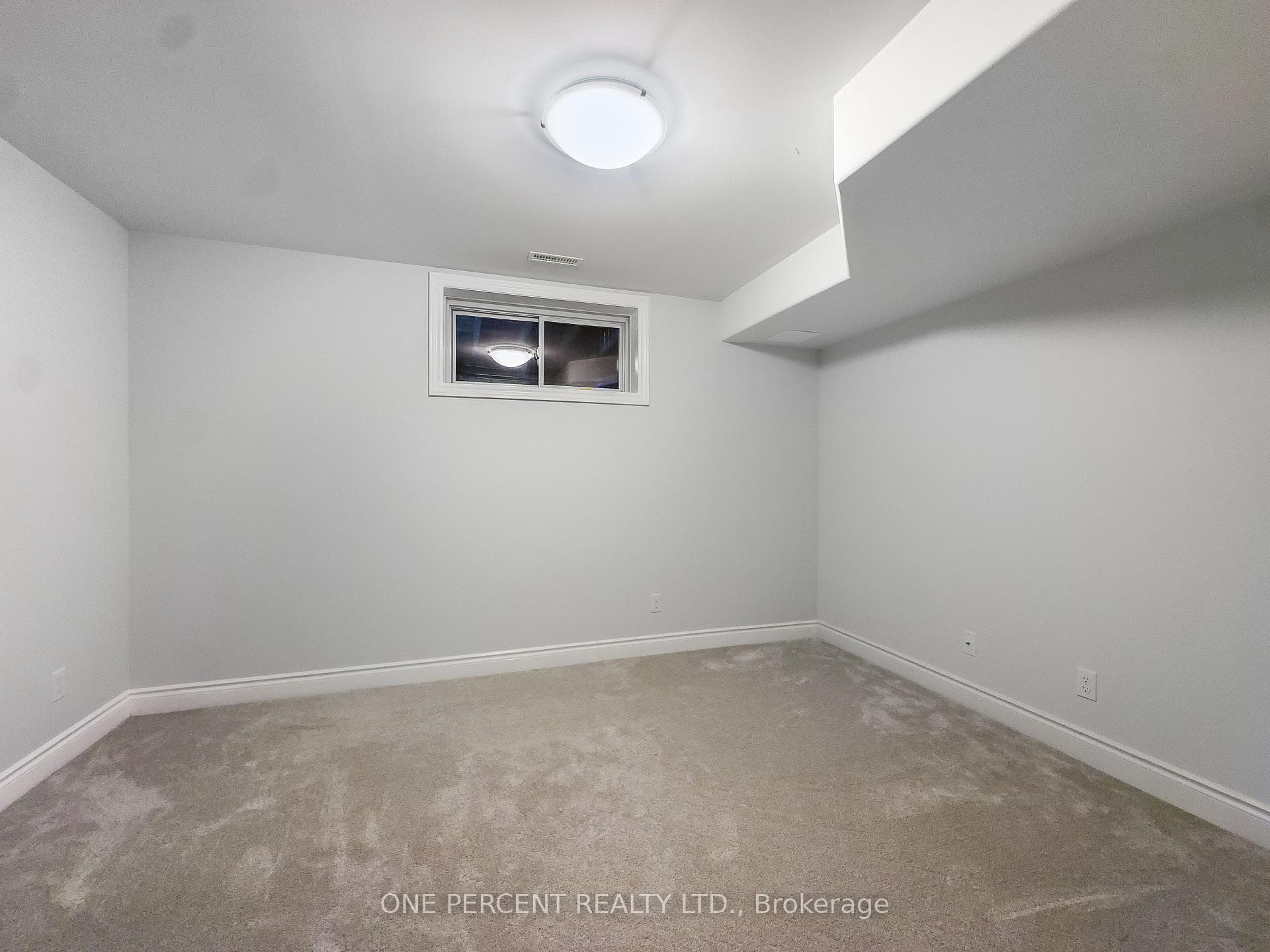 20 TRINITY Court photo 36