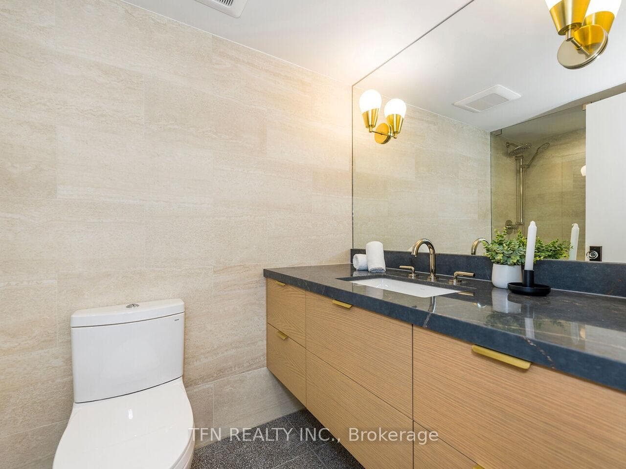 63 St Clair Avenue Unit 1701 photo 25
