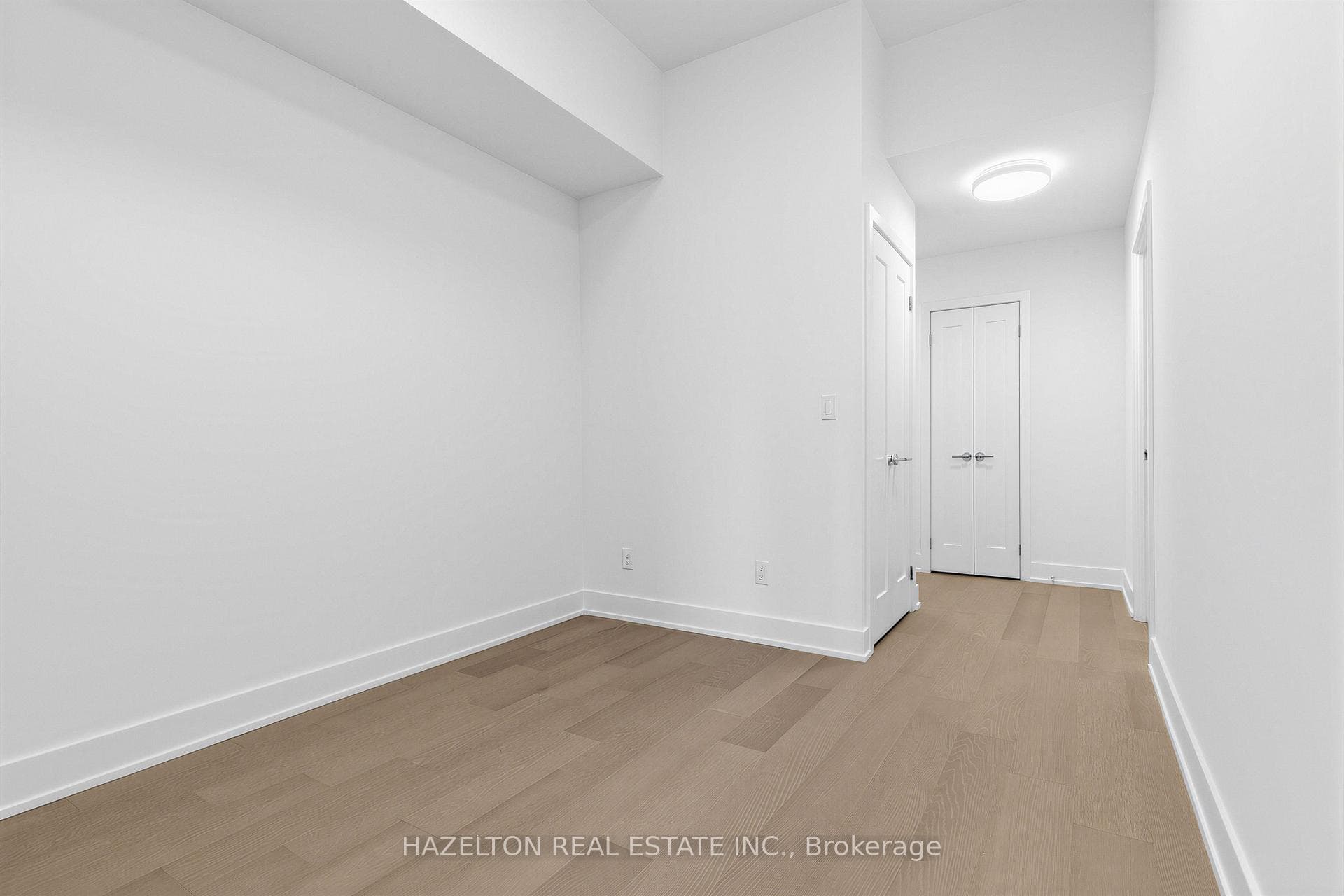 8 Manor Road Unit 705 photo 8