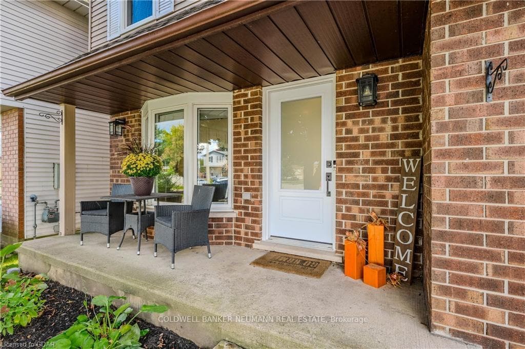 19 Matthew Court photo 2