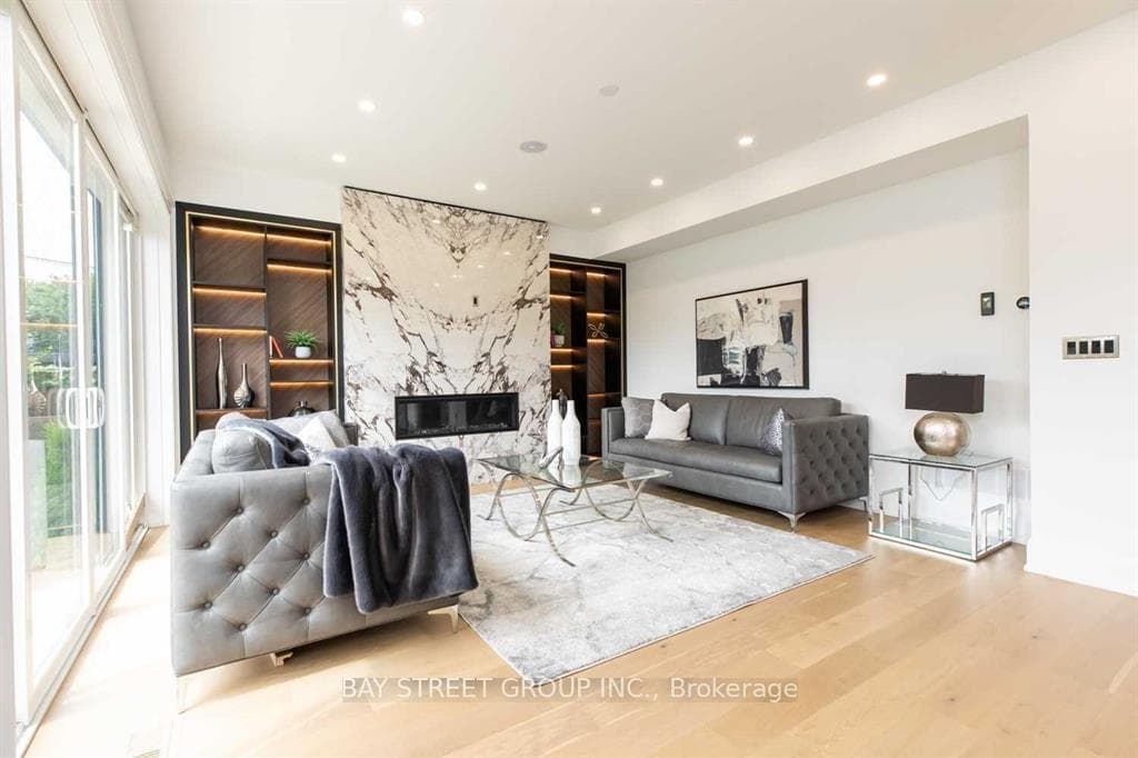187 Rathburn Road photo 14