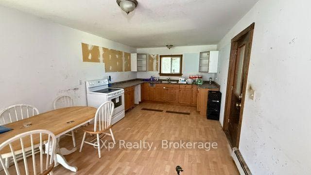 841 2 Concession photo 4