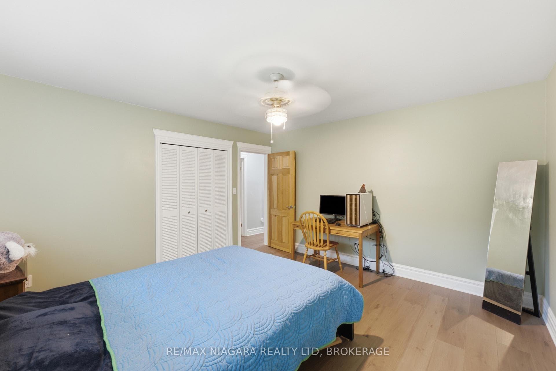 11 RICHELIEU Drive photo 13