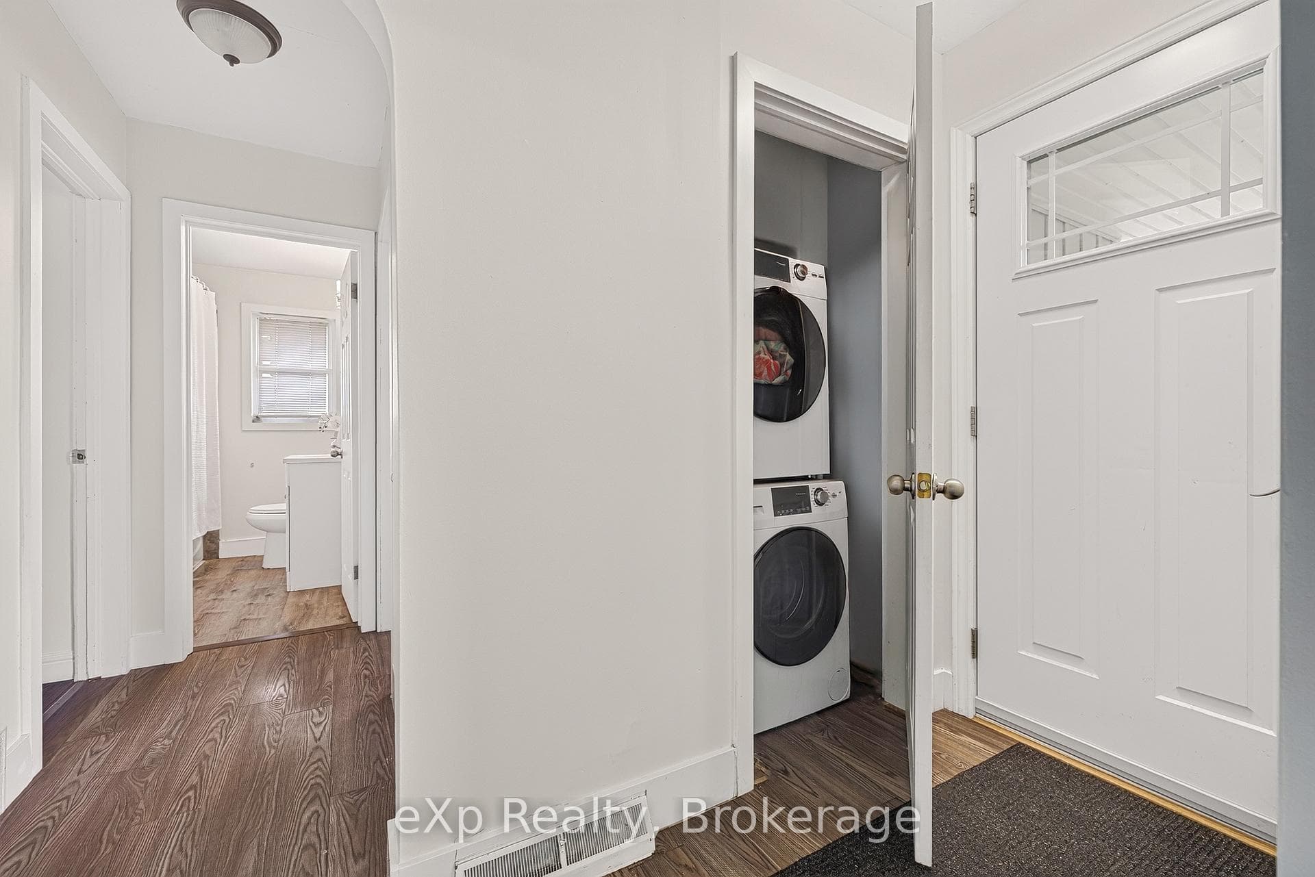 18 Willowdale Street photo 17