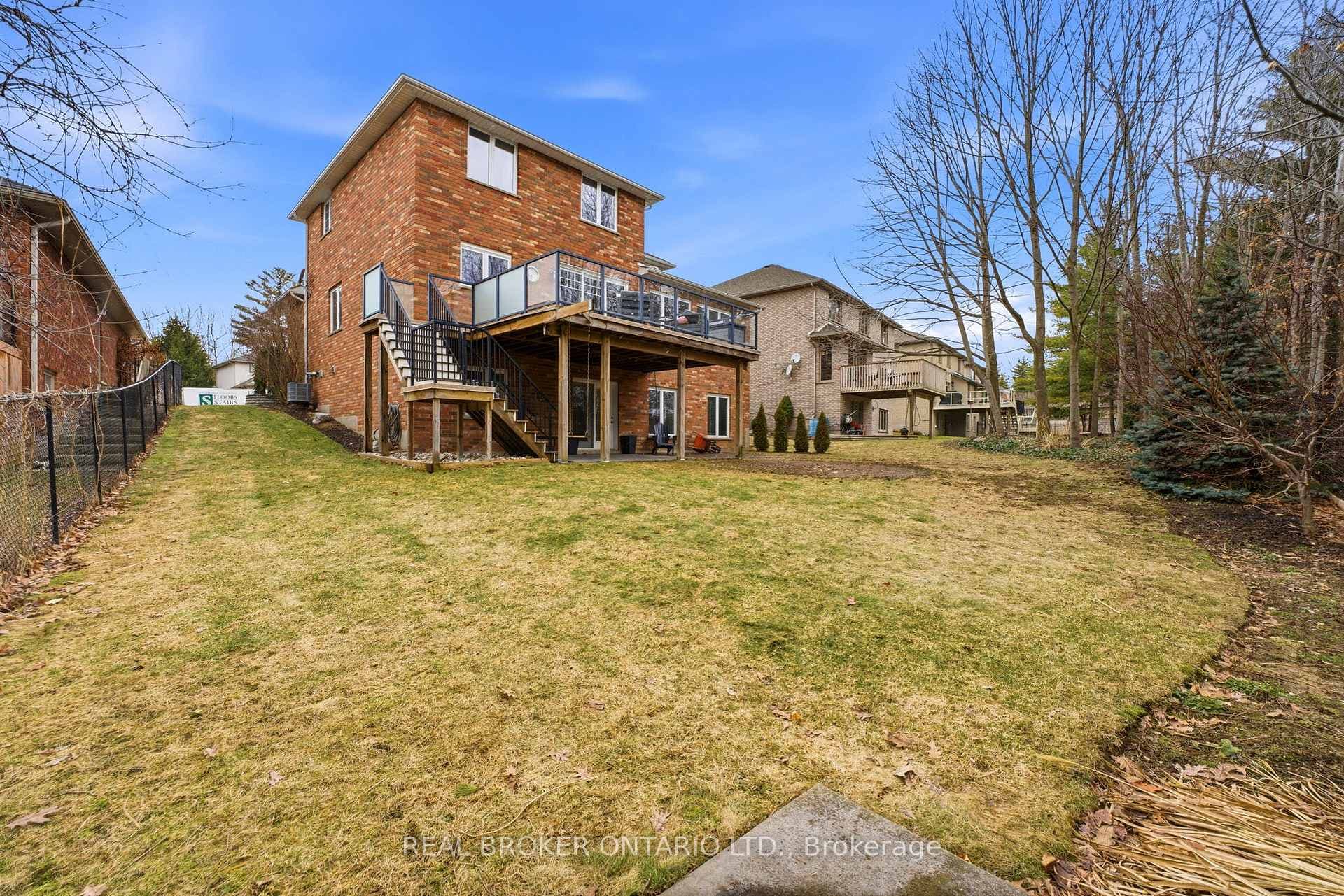 20 Cottonwood Crescent photo 31