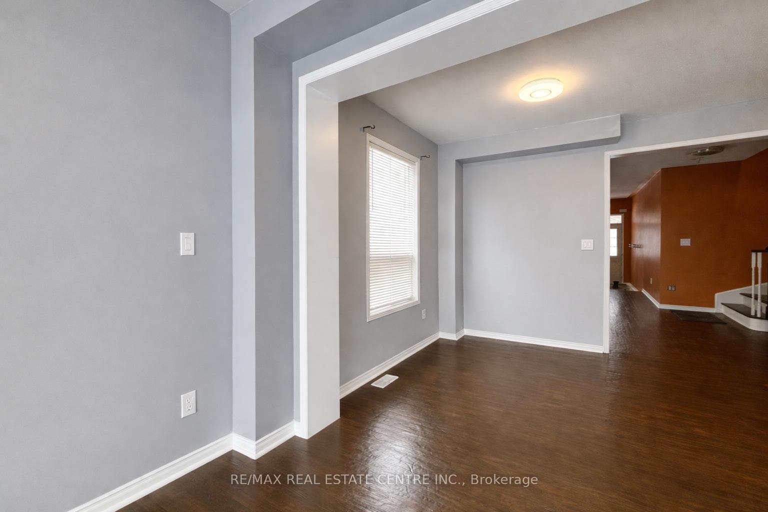 2250 Stone Glen Crescent photo 3