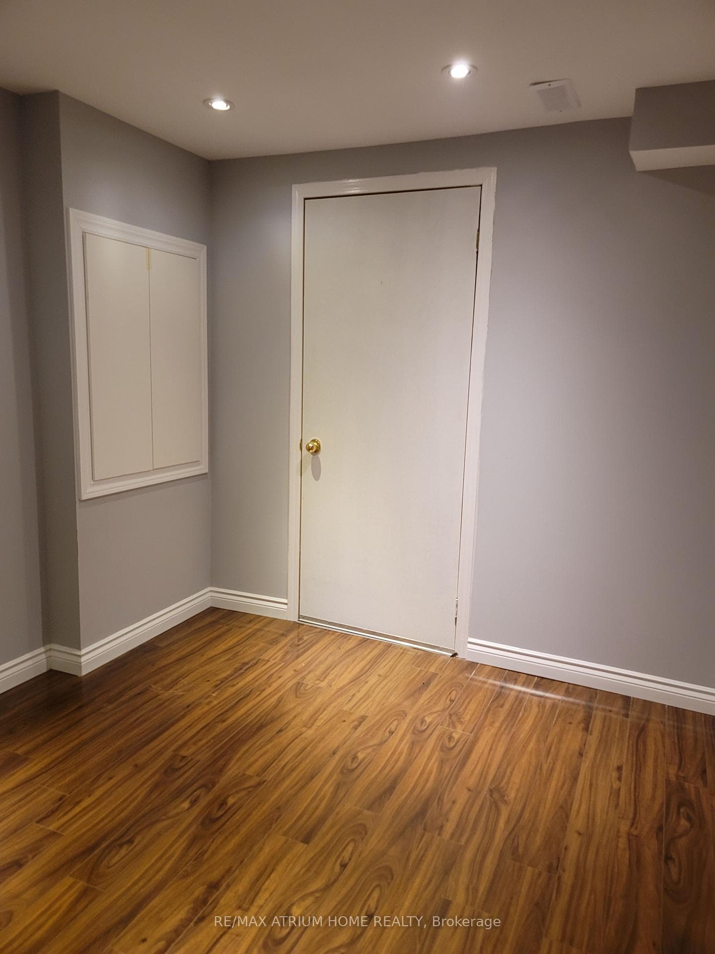 99 Hazelton Avenue photo 33
