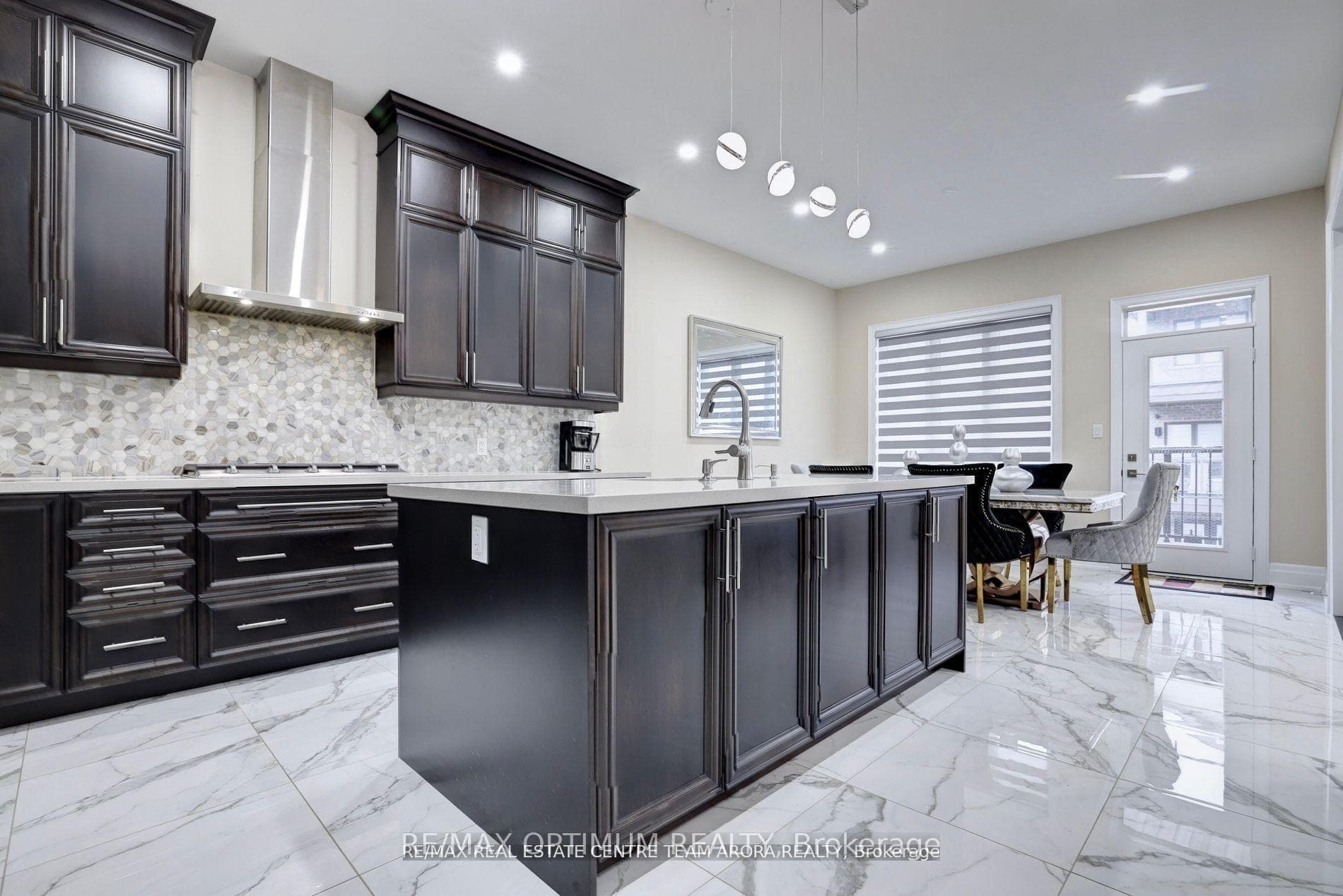 5 Walkercleave Drive photo 10