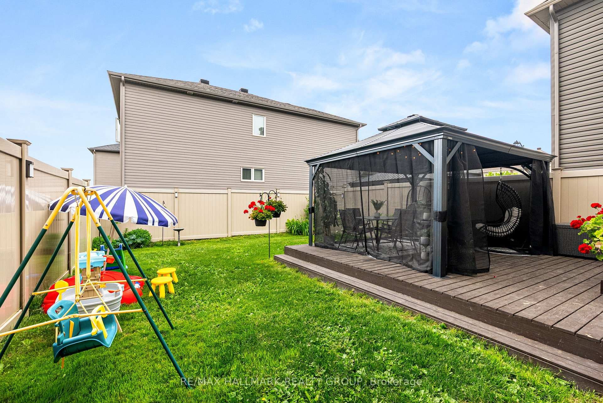 706 Magnolia Street photo 35