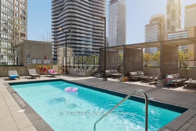 955 Bay Street Unit 2817 photo 21