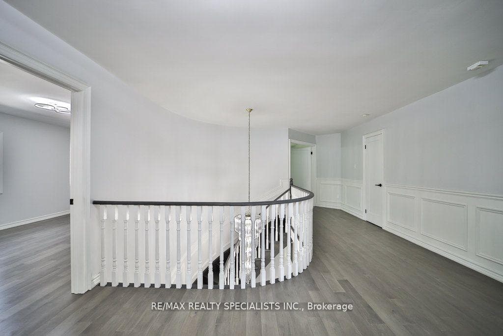 95 Luba Avenue photo 19