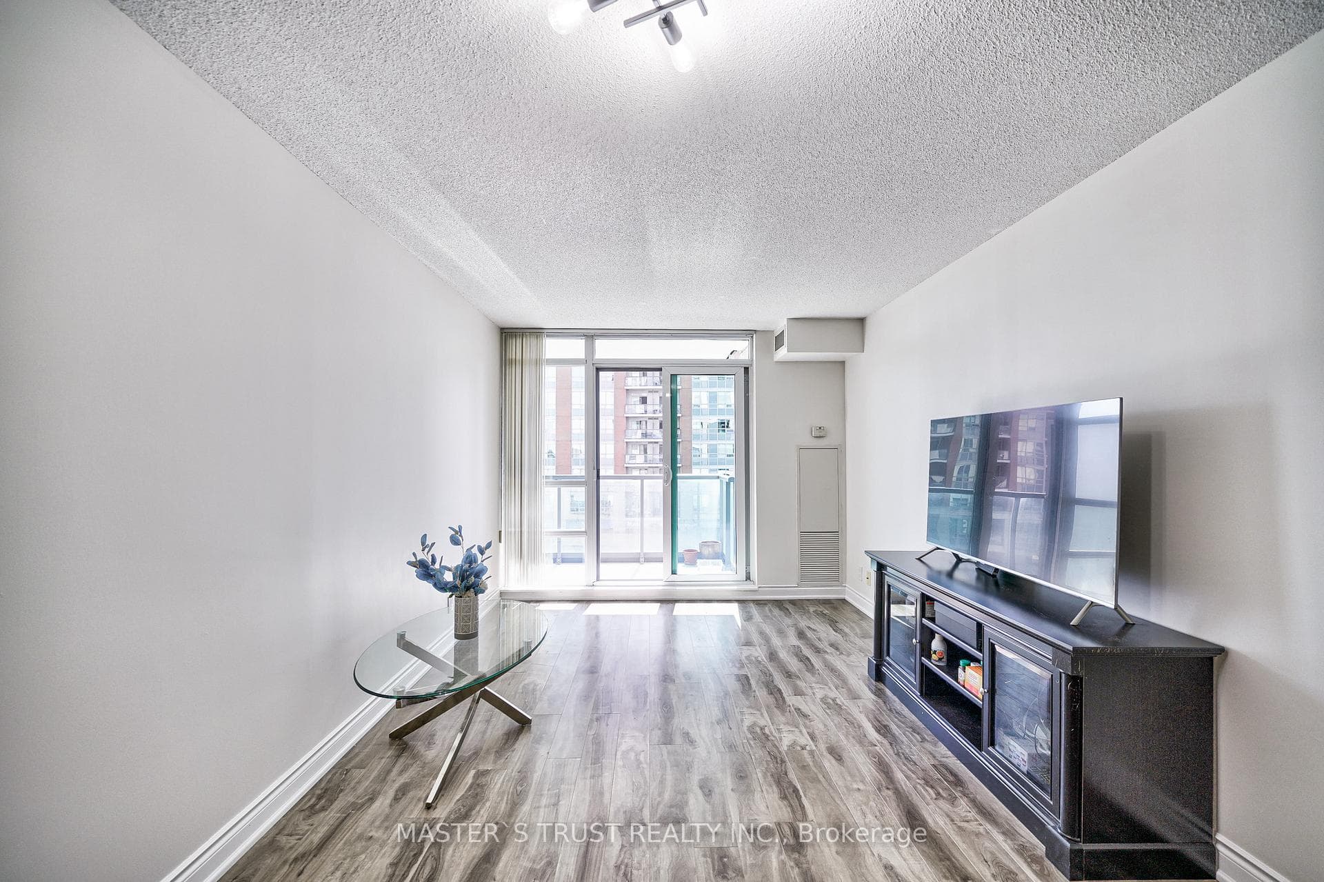 55 South Town Centre Boulevard Unit 506 photo 11