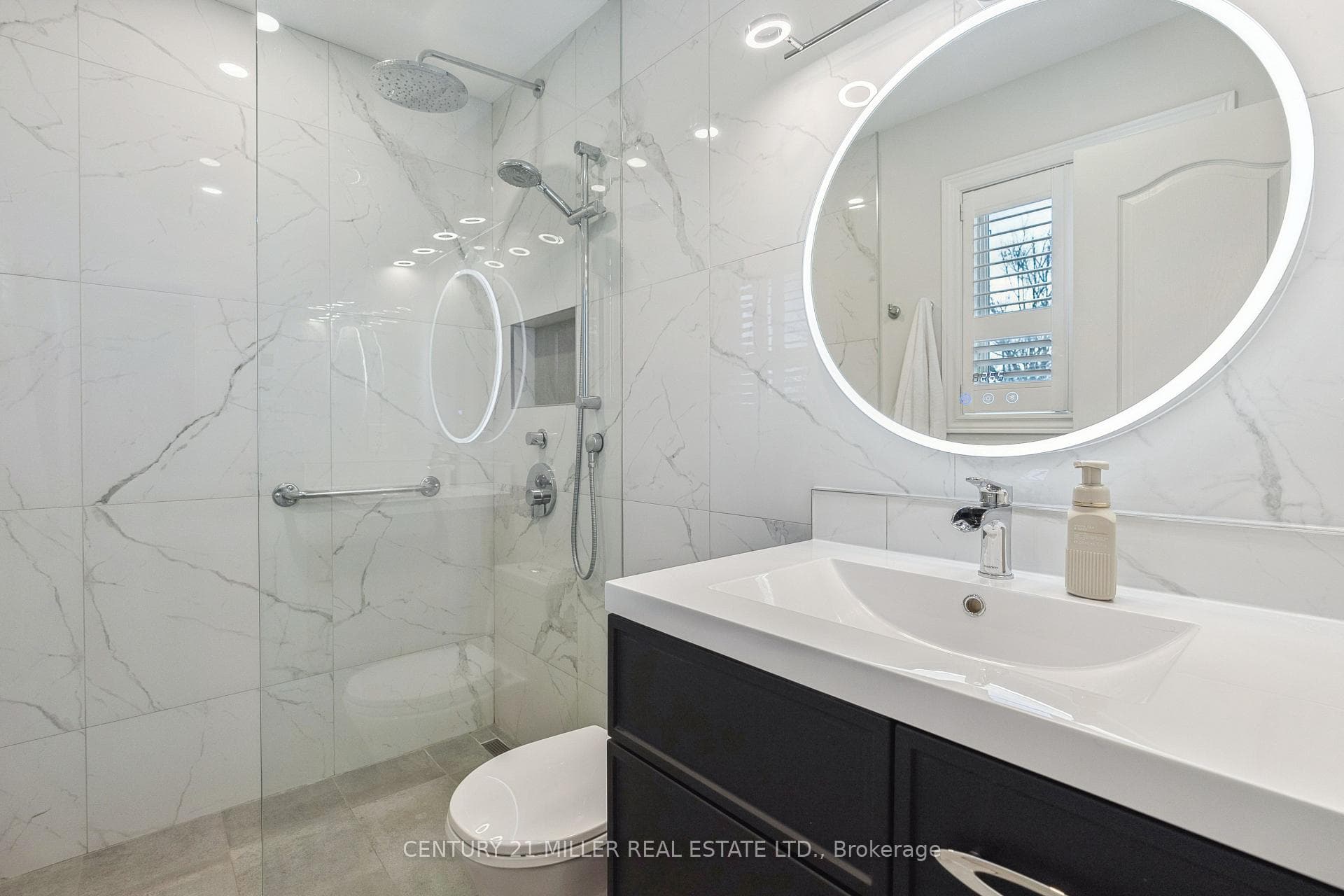 387 Ravineview Way photo 17