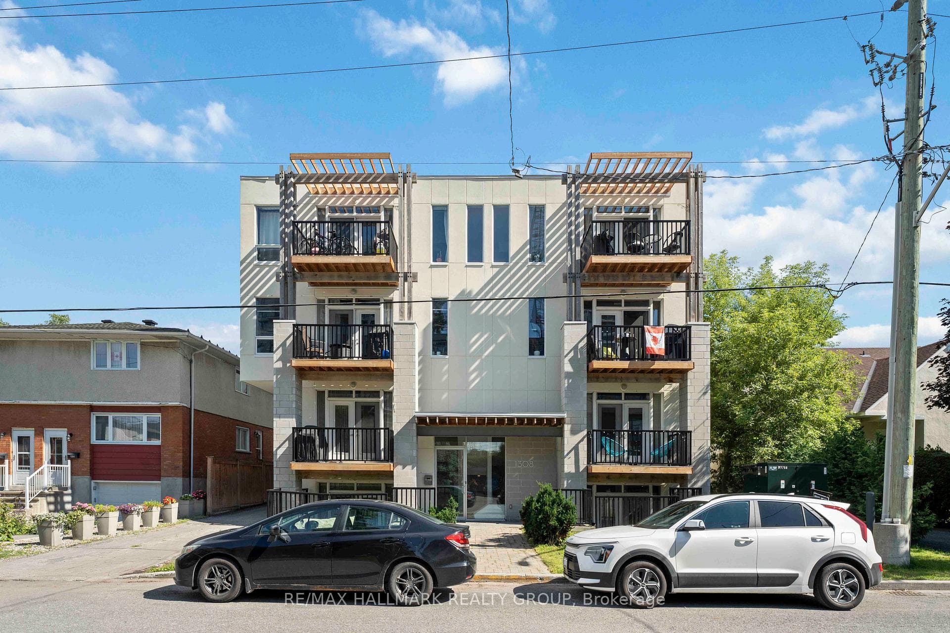 1308 Thames Street Unit 301 photo 1