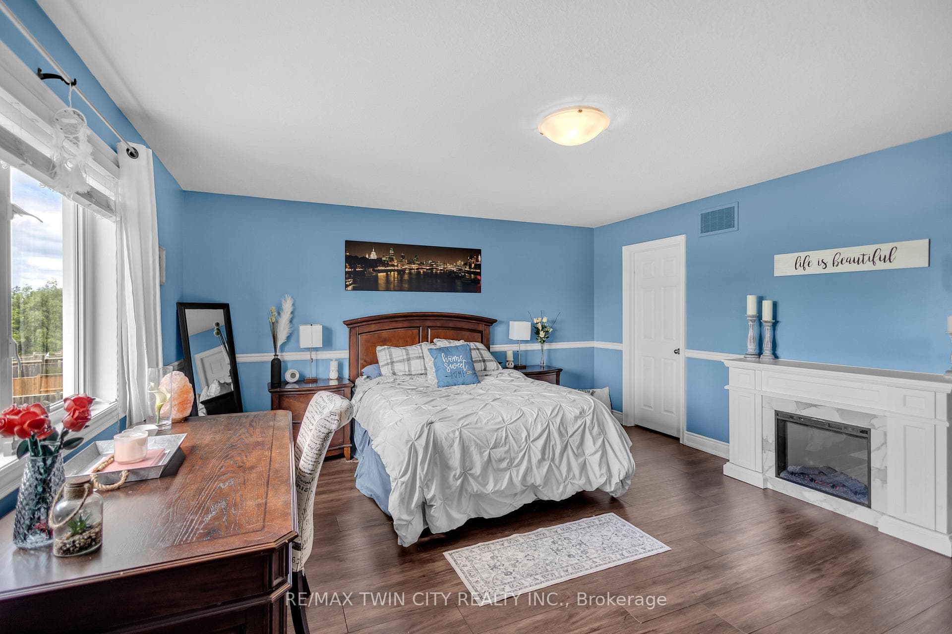50 Bisset Avenue photo 24