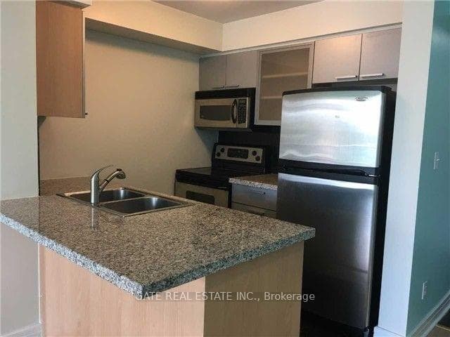 18 Harrison Garden Boulevard Unit 401 photo 7
