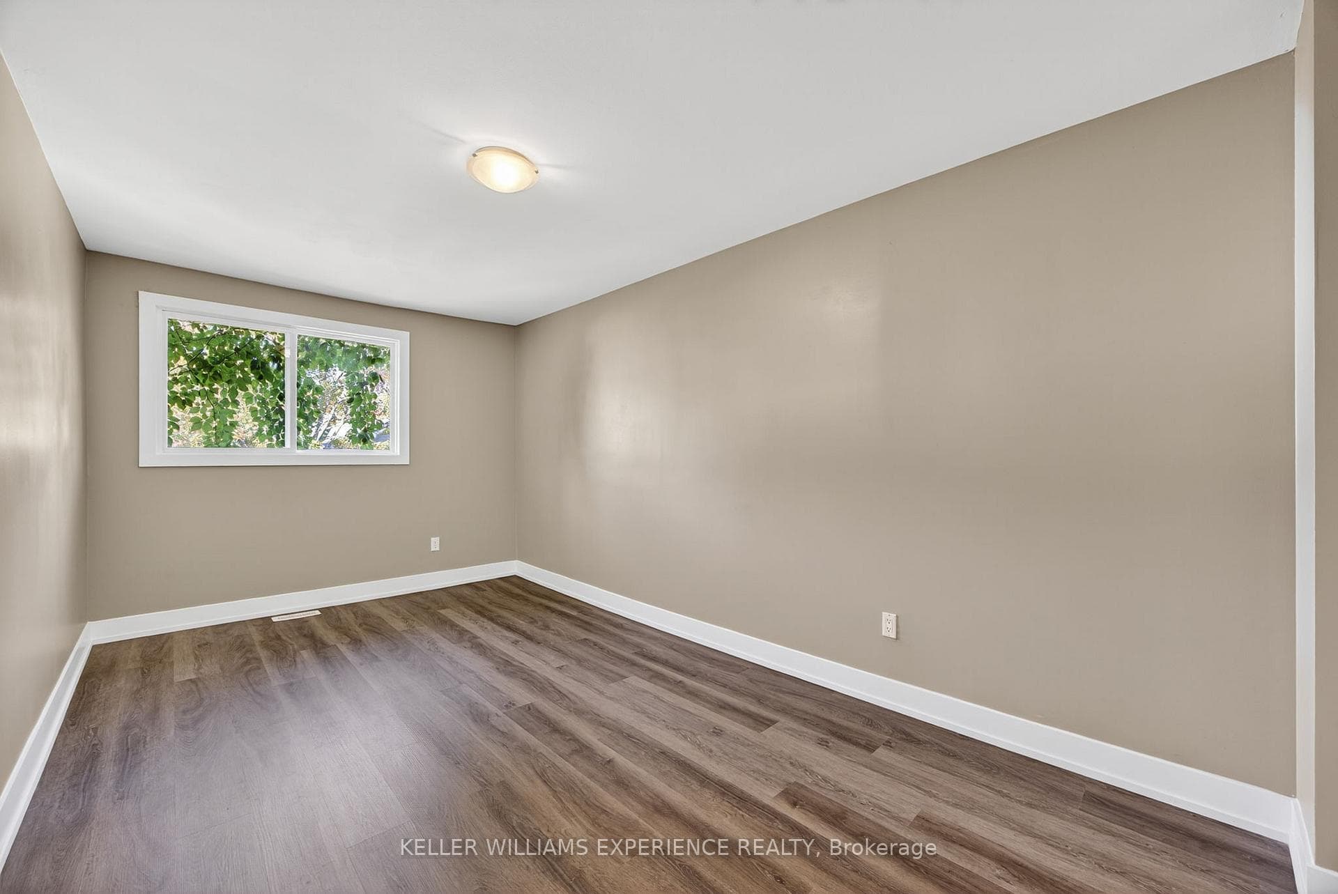 12 LANKIN Boulevard Unit #22 photo 26