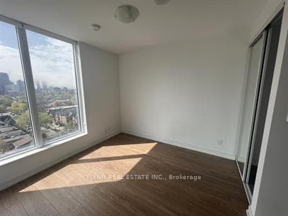 203 College Street Unit 908 photo 7
