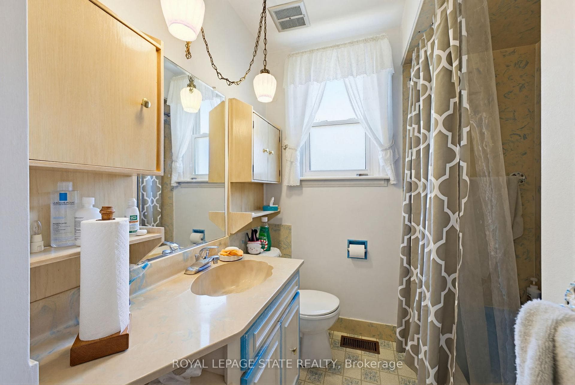 257 West 2nd Street photo 21